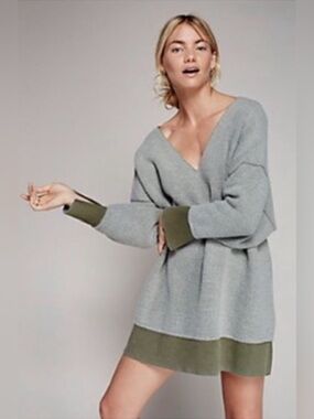 Free People Vtg.RARE All About It Fleece V Neck Oversized Sz S Green Worn ONCE!